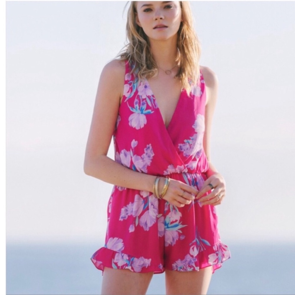 Everly Pink Sleeveless Floral Ruffle Hem V-Neck Vacation Summer Tropical Romper